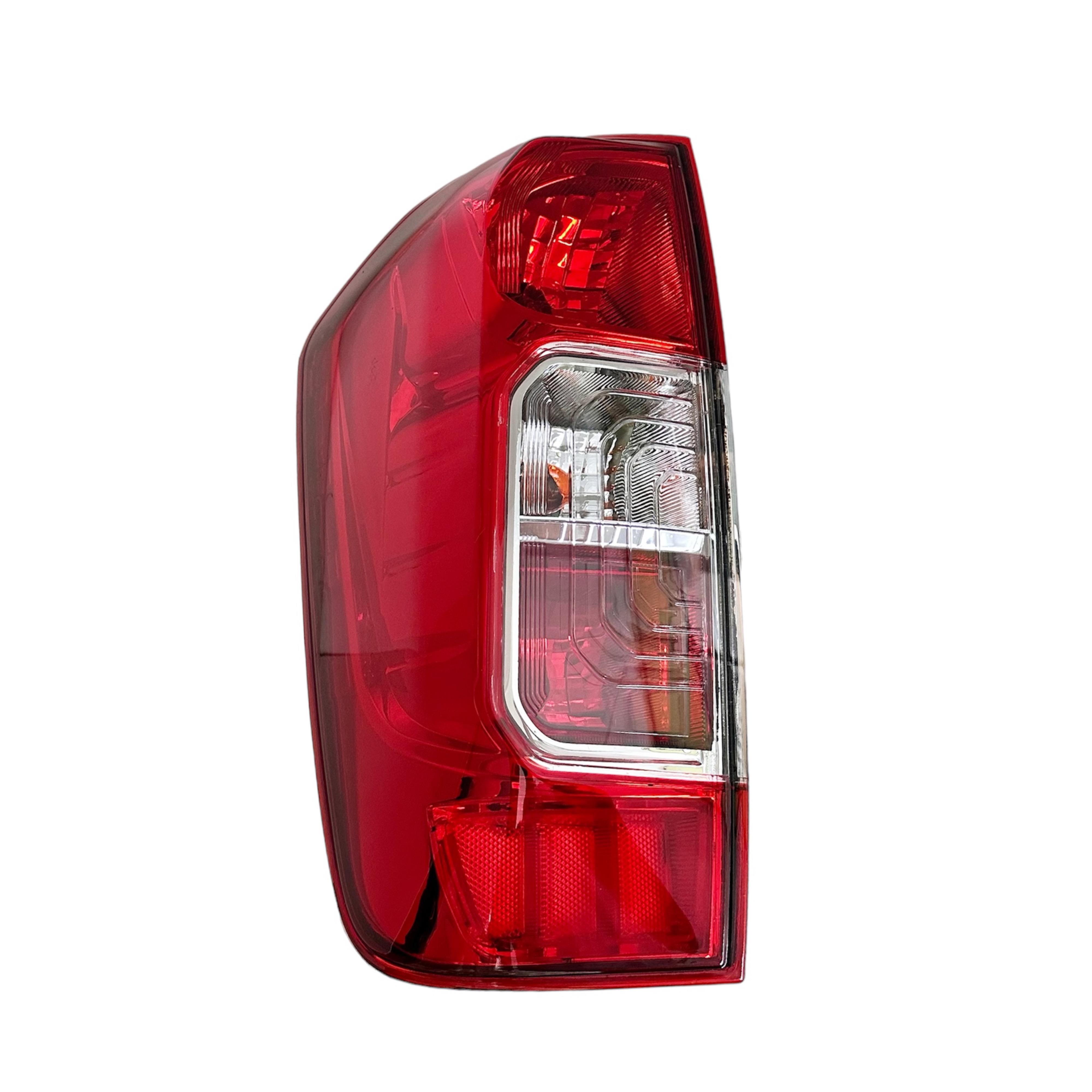 Nıssan Stop Navara 15-18 Sol (Duylu) AYDINLATMA