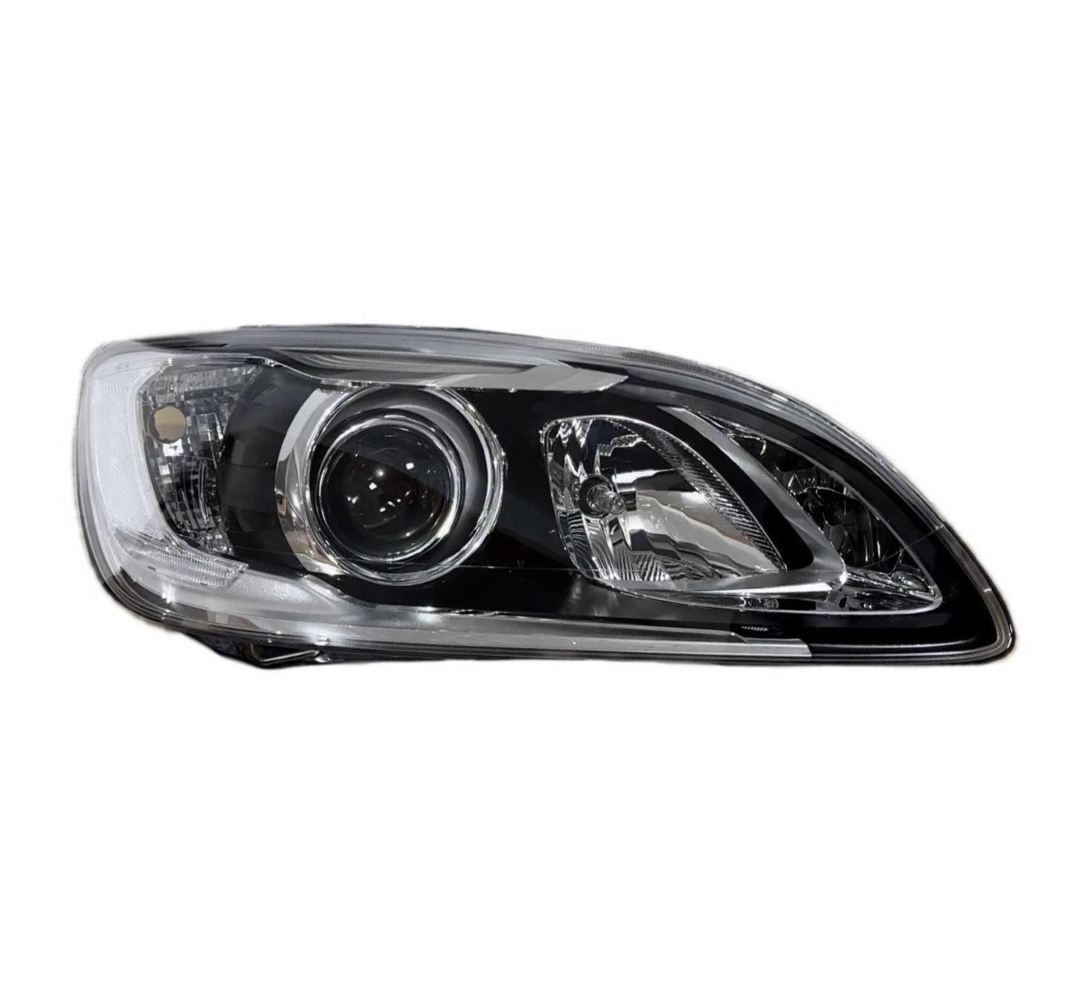 Volvo Far S60 14-18 Sağ (8 Pın/Tr Uyumlu) AYDINLATMA