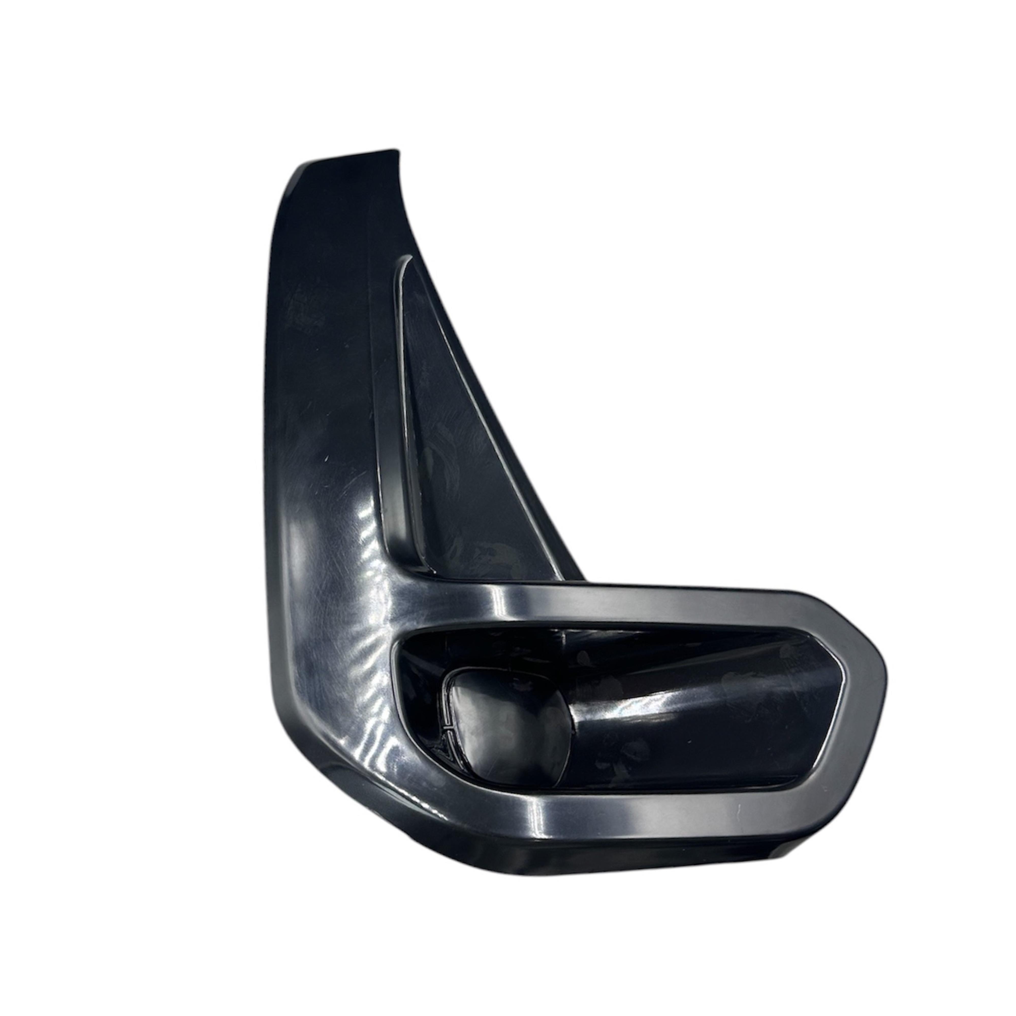 Toyota Kapak Lamba Sis Hılux Revo 21-23 Sağ (Sissiz/Sisli) KAPORTA