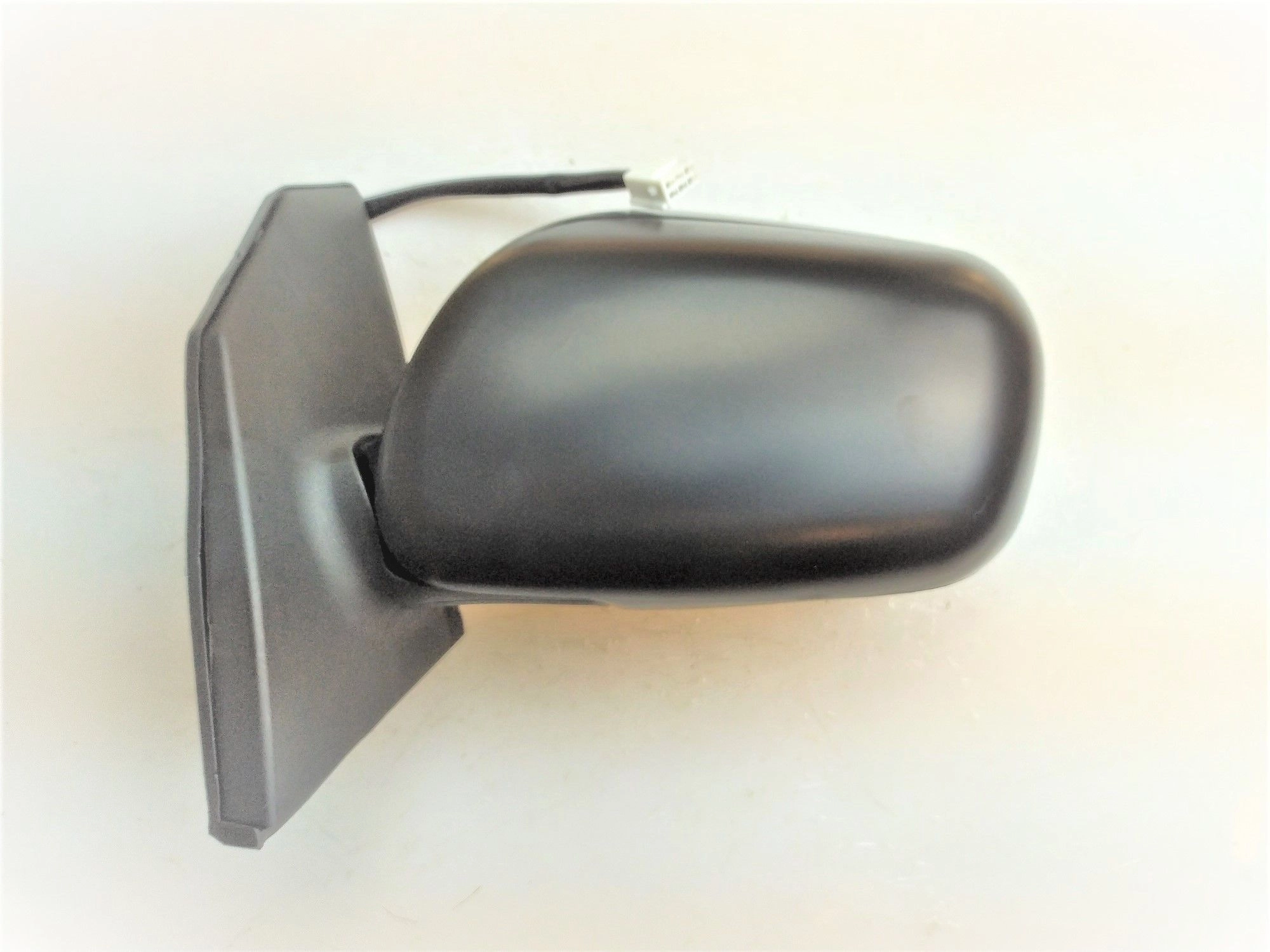 Toyota Corolla Ayna Elektrikli Isıtmalı Kare Soket Sol 2002-2006,8790602050