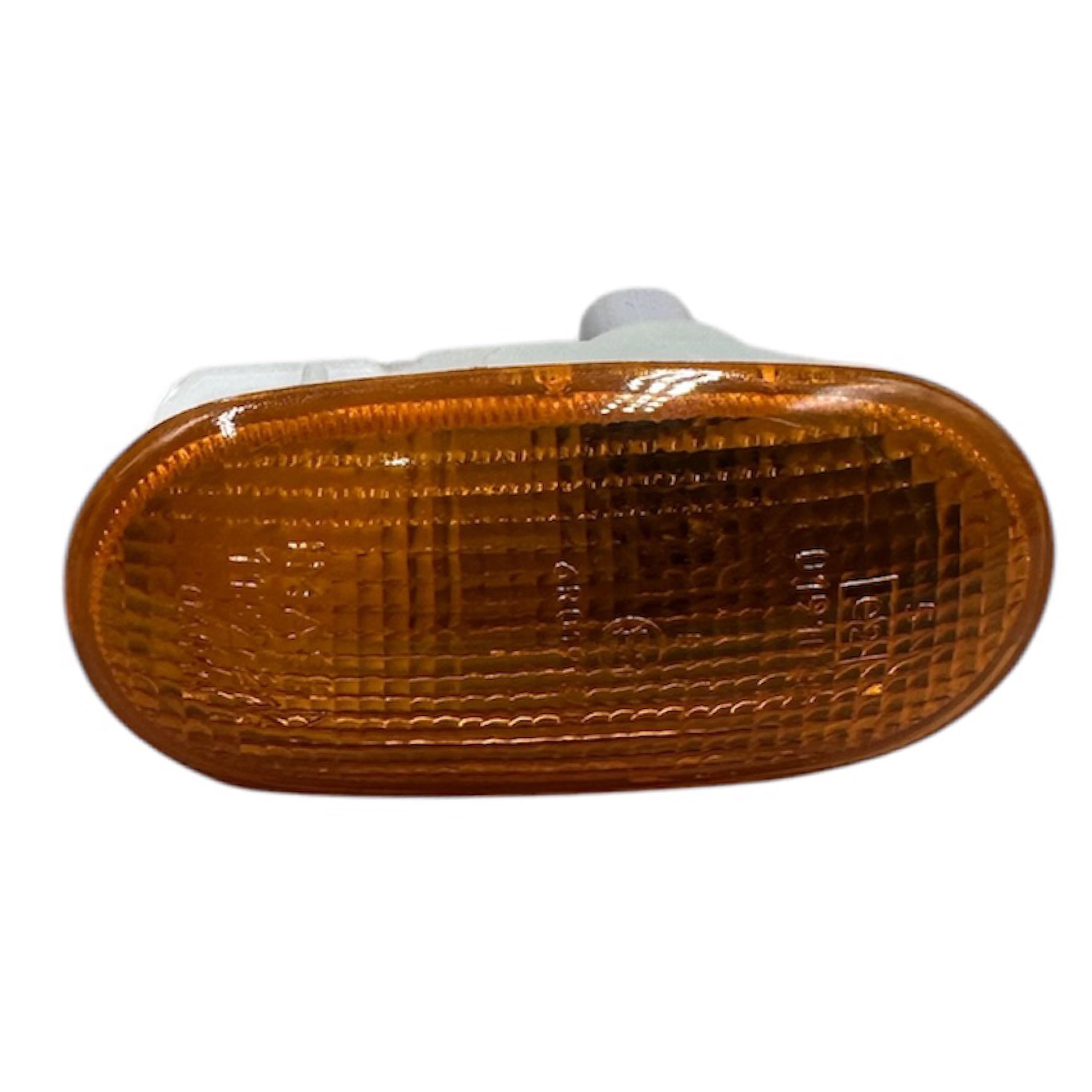 Mıtsubıshı Sinyal Çamurluk L200 99-05/Lancer 93-95/Colt 96-01 /Galant 96-98/Proton 96-98 Sağ/Sol AYD