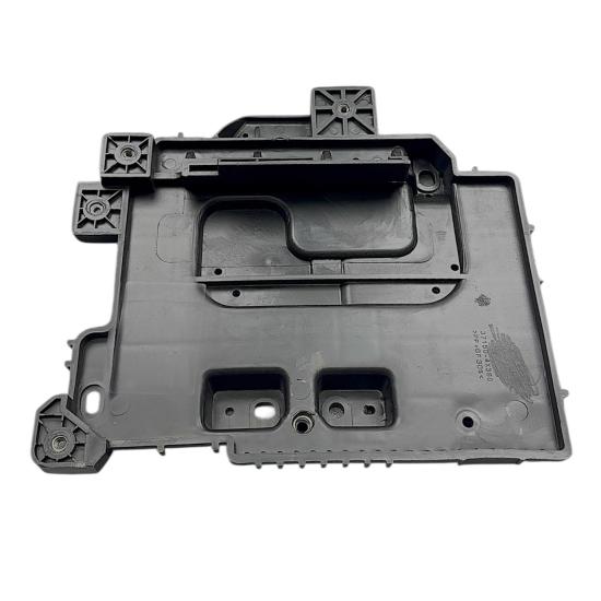 Hyundaı Bakalit Akü Accent Blue 1,4 Benzinli 12-17 (6 İleri/Alt) PLASTİK AKSAM