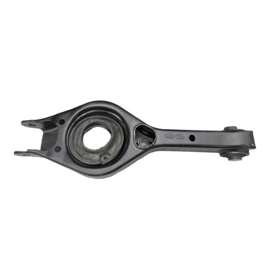 Hyundai Çubuk Denge İ30 12-18 Arka Sağ (Üst) MEKANİK