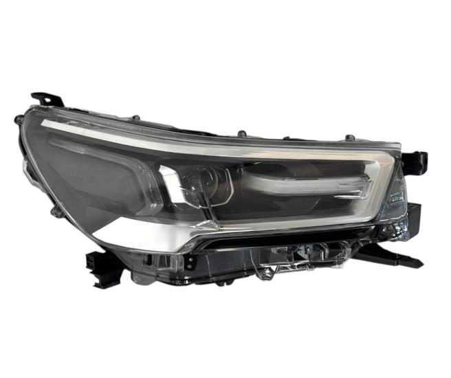 Toyota Far Hılux Revo 21-24 Sağ (Mercekli/İçi Krom)/(Hılux Yazılı-hi-cruiser) AYDINLATMA